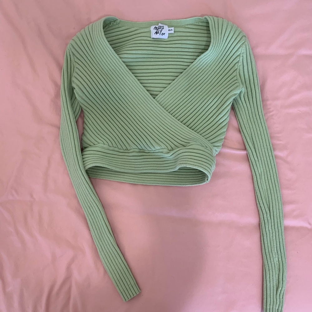 Princess Polly green long sleeve crop top